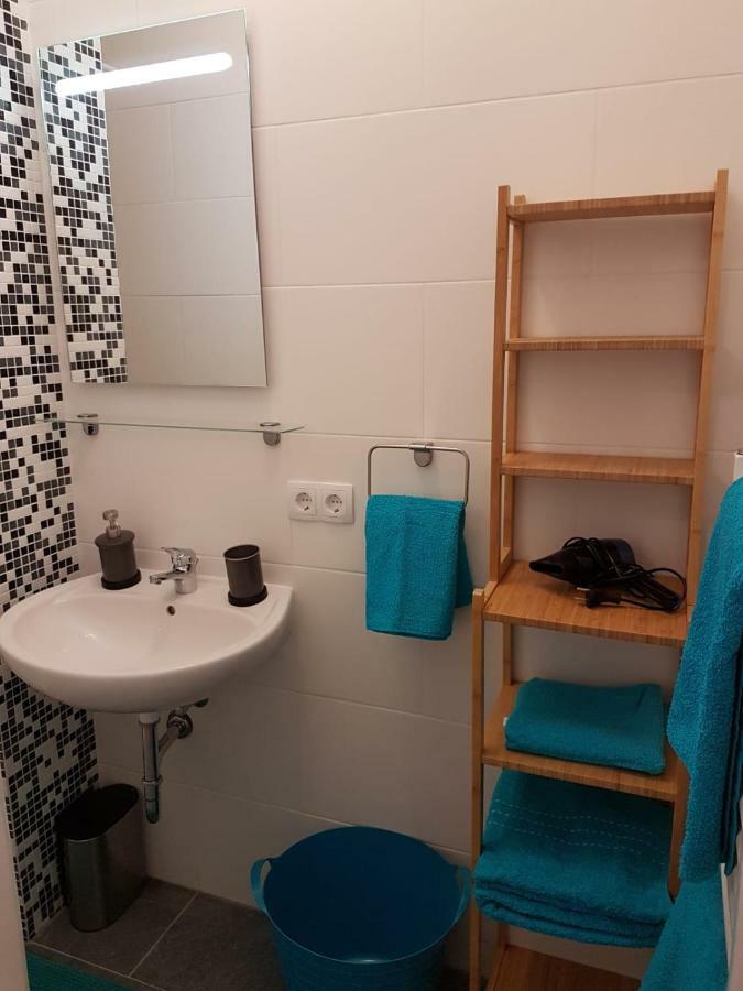 Excellent 2 Bed 12 Mins From Center * Wien