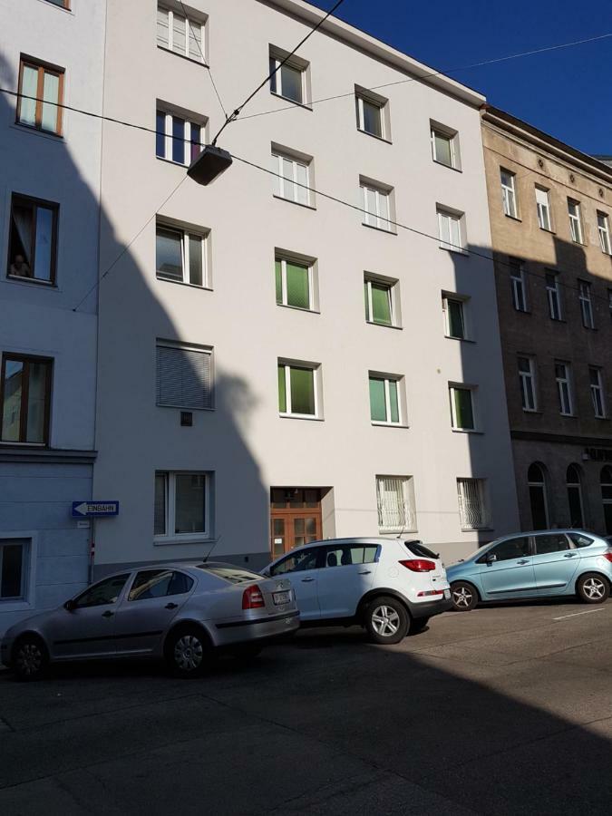 Apartment Excellent 2 Bed 12 Mins From Center Wien