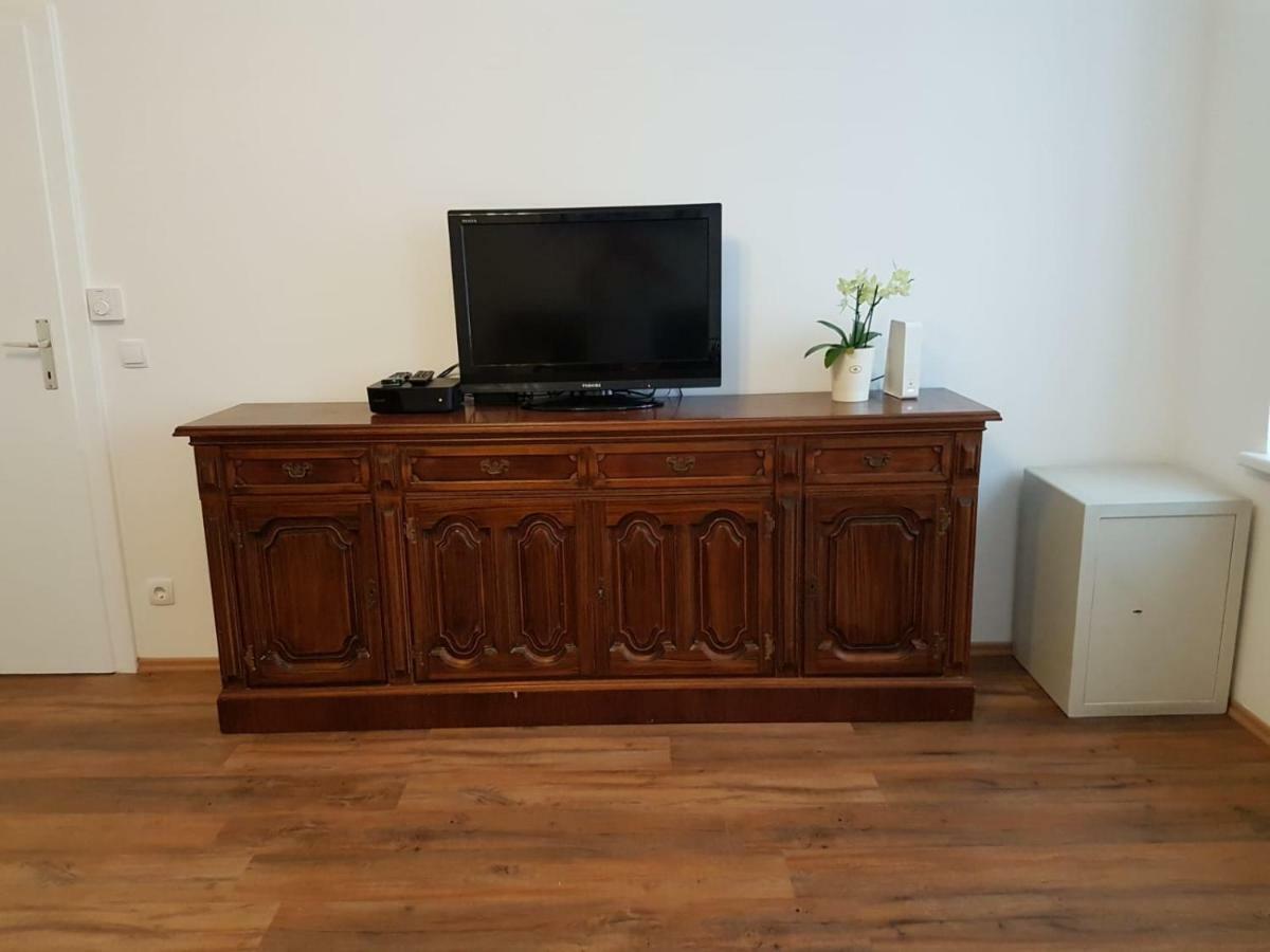 Excellent 2 Bed 12 Mins From Center Apartment Wien